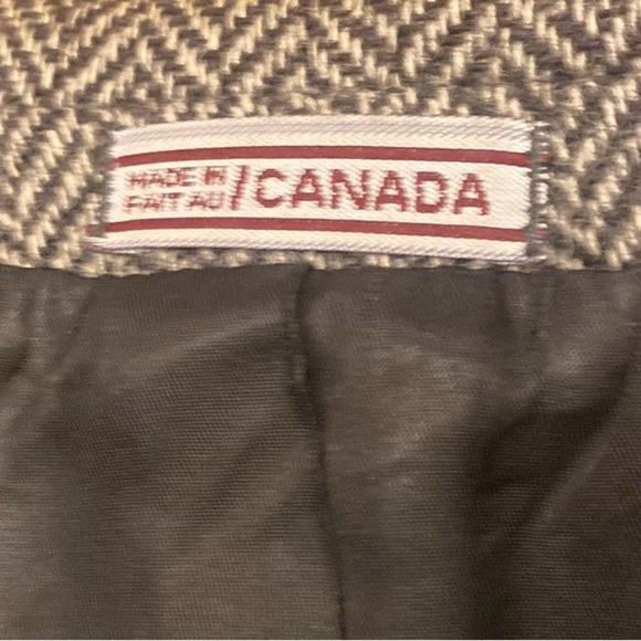 Gray Textured Sport Coat with Classic Weave - Picture 6 of 13